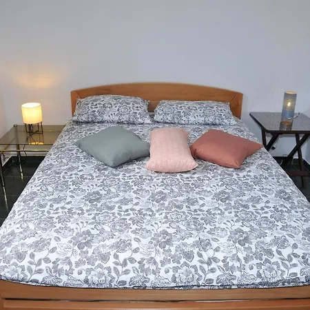 Guest house Tahiti Vila *